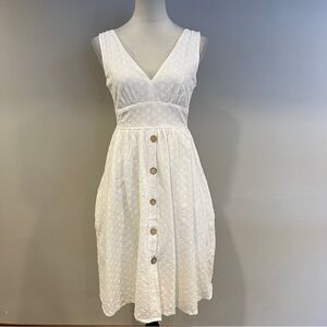 White‎ Eyelet Sleeveless mini v-neck Dress size small